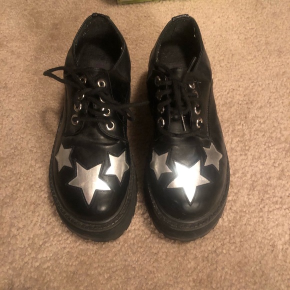 Morbid Threads Shoes - Morbid star lace up shoes
